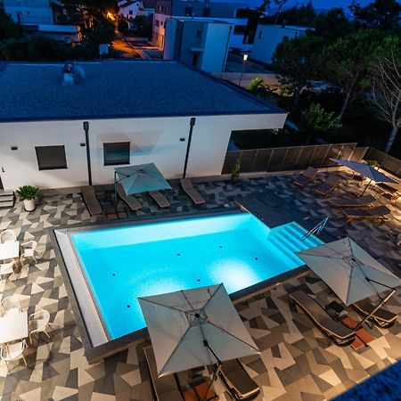 Apartments Laura 1 Privlaka  Bagian luar foto