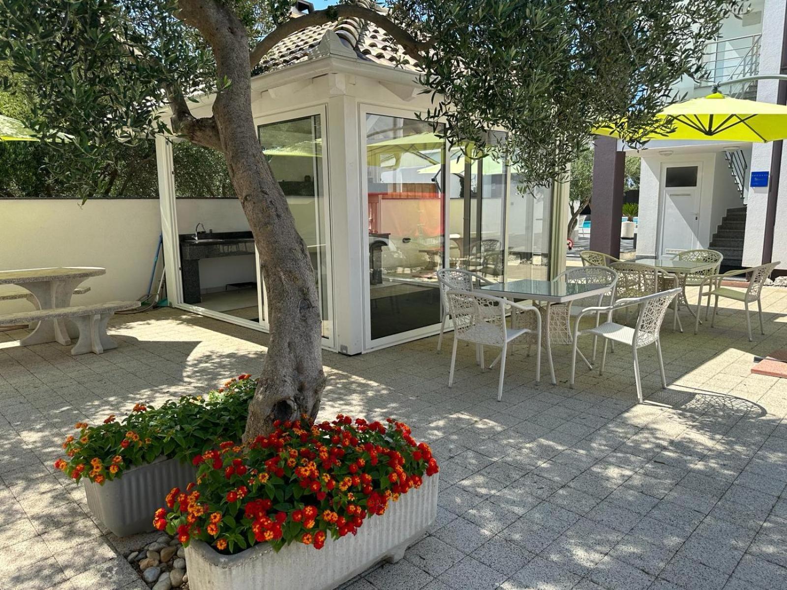 Apartments Laura 1 Privlaka  Bagian luar foto